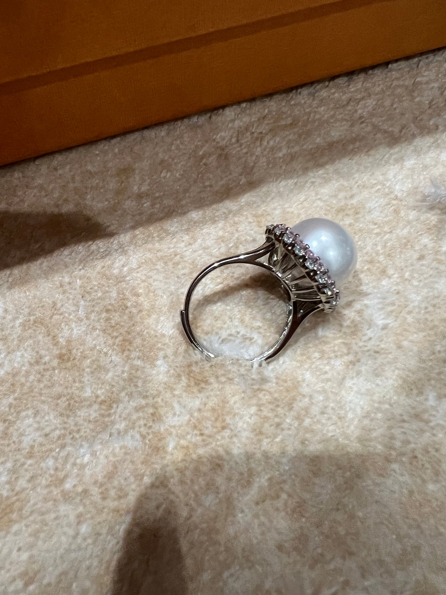 Higher luster Round Freshwater Edison pearl ring with S925 silver and zicon