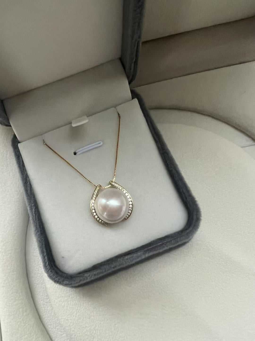 Moonlight – Edison “Dragon Pearl” Pendant Bead