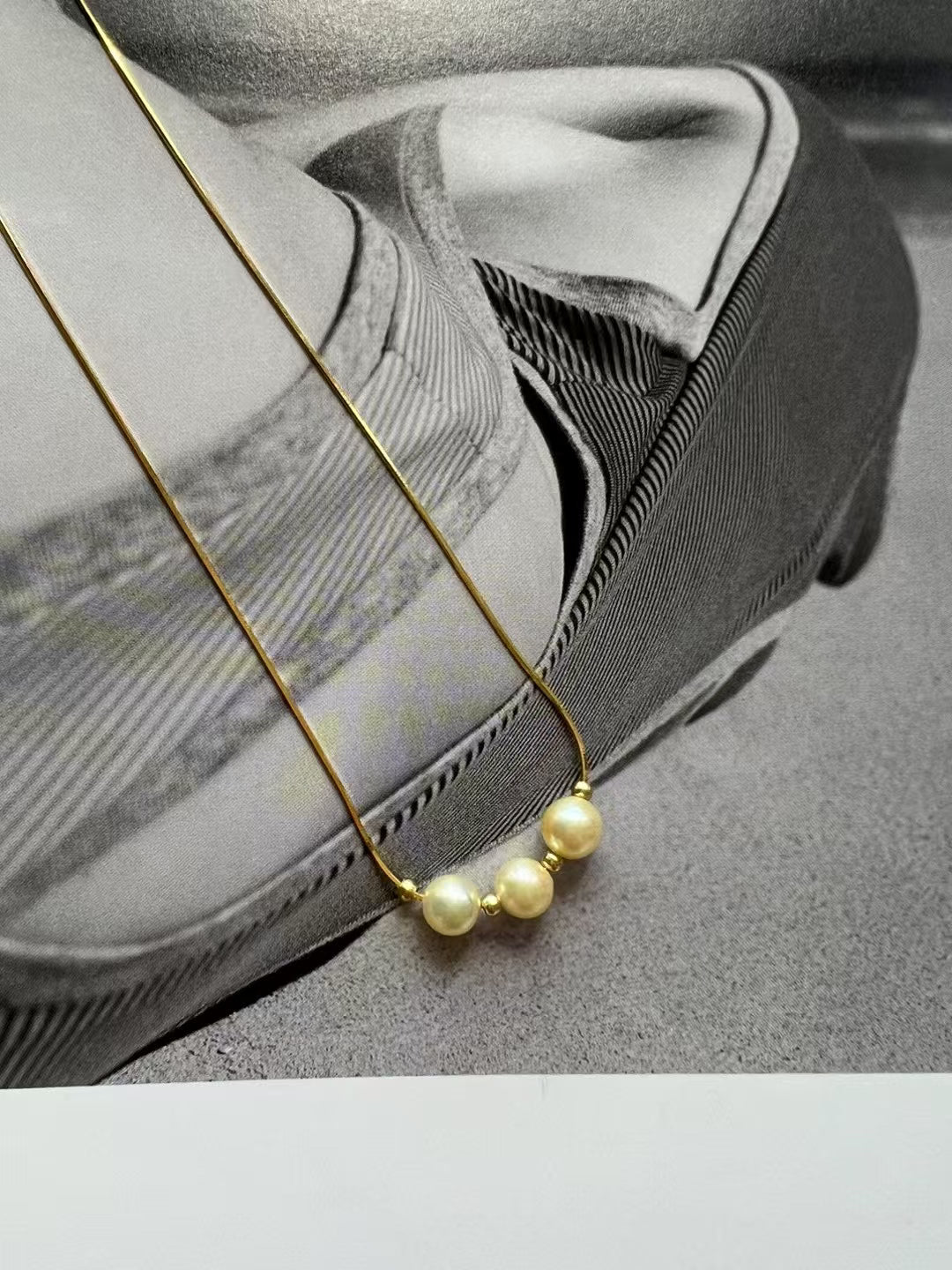 Moonlight- Akoya Smile Necklace