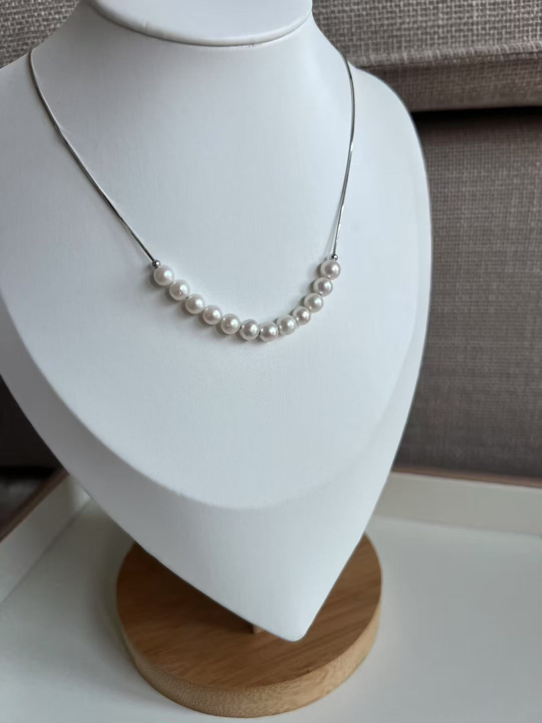 Moonlight – Aurora Freshwater Pearl Slider Necklace