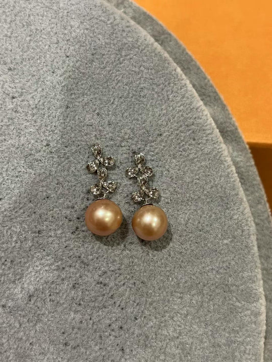 Moonlight-Petal Earrings