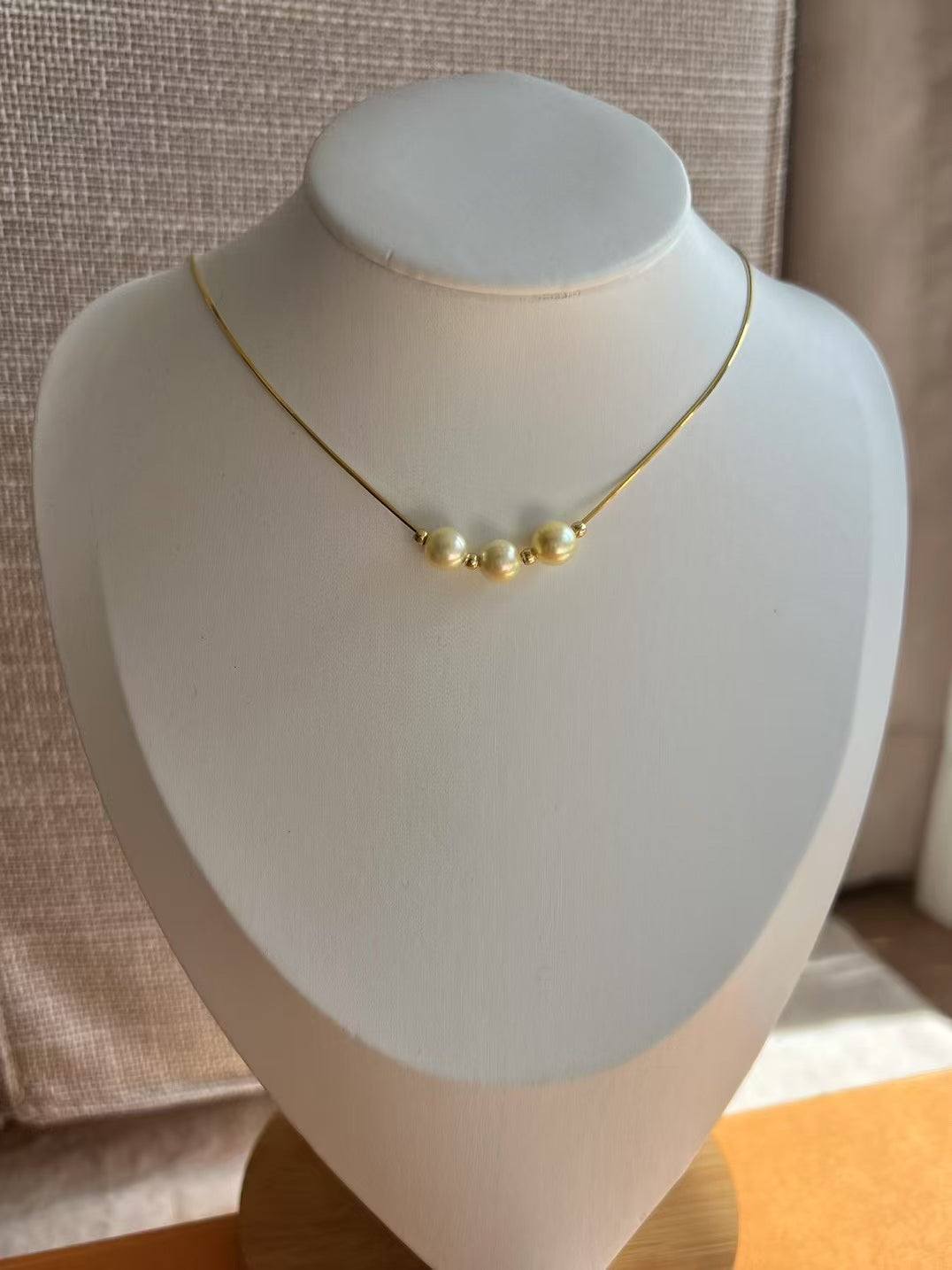 Moonlight- Akoya Smile Necklace