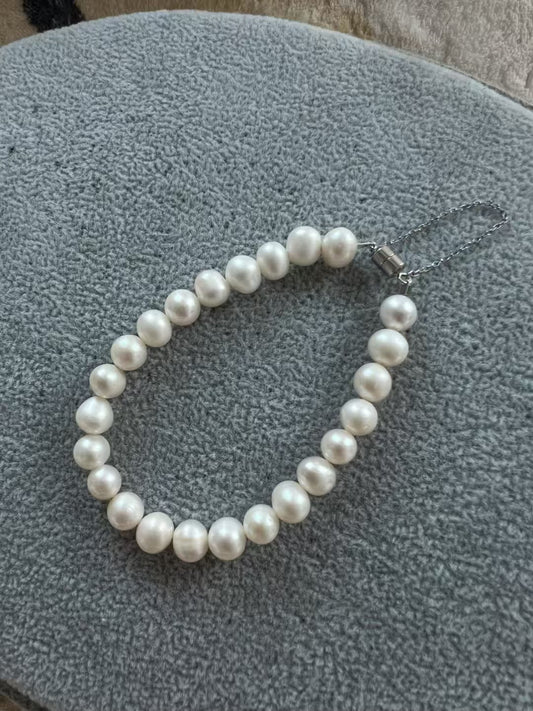 Moonlight – Timeless Nucleation-Free Pearl Bracelet