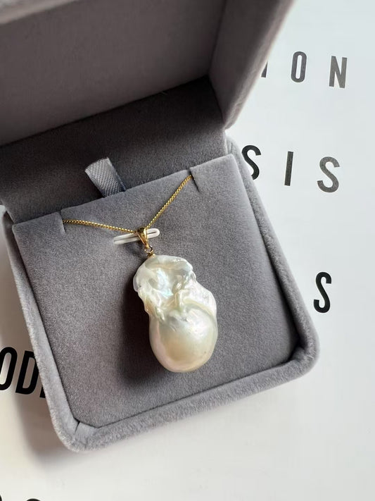 Moonlight-Iridescent Baroque Pearl Pendant