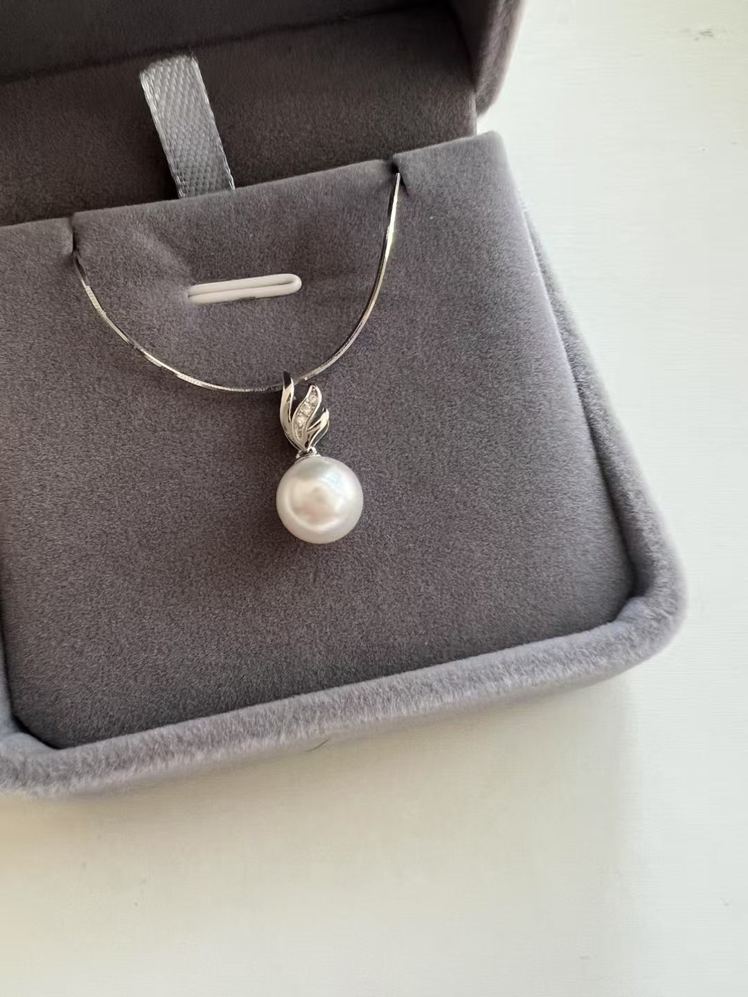 Moonlight-Akoya Pearl Pendant